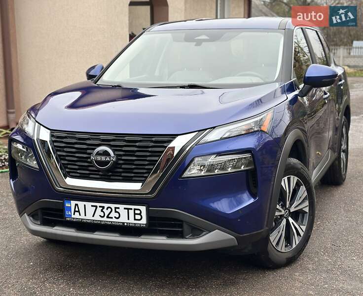 Внедорожник / Кроссовер Nissan Rogue 2022 в Киеве