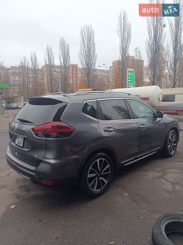 Внедорожник / Кроссовер Nissan Rogue 2018 в Киеве