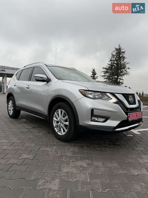 Внедорожник / Кроссовер Nissan Rogue 2018 в Тульчине