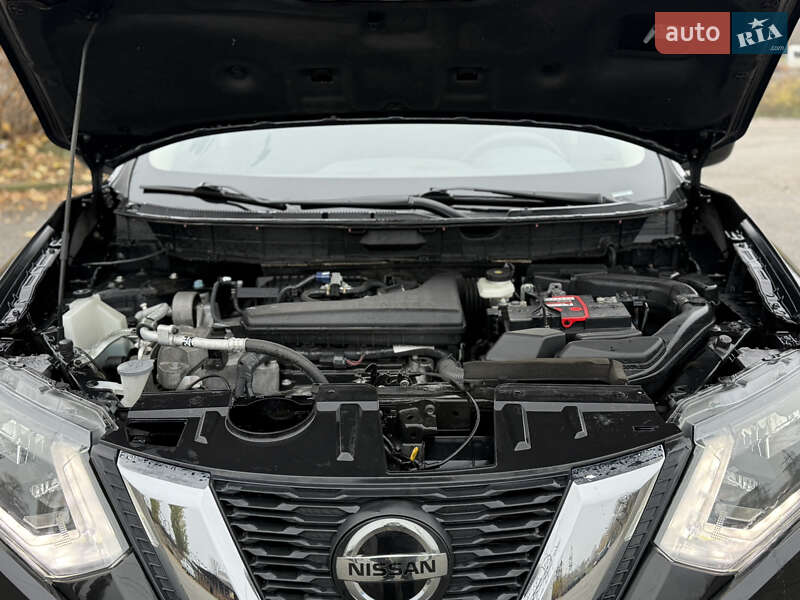 Внедорожник / Кроссовер Nissan Rogue 2020 в Запорожье