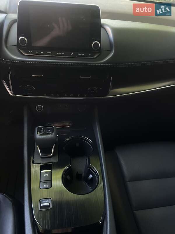 Внедорожник / Кроссовер Nissan Rogue 2021 в Львове