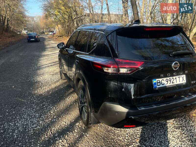 Внедорожник / Кроссовер Nissan Rogue 2021 в Львове