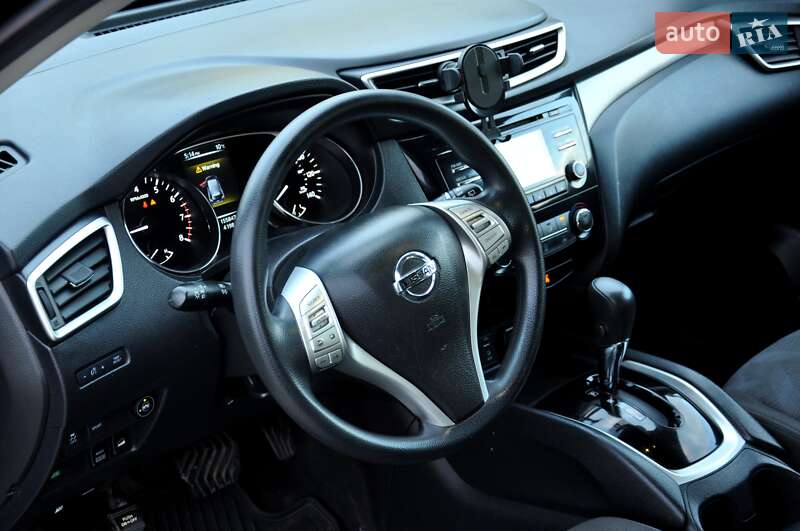 Позашляховик / Кросовер Nissan Rogue 2016 в Львові фото 19 Позашляховик / Кросовер Nissan Rogue 2016 в Львові