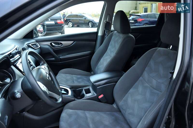 Позашляховик / Кросовер Nissan Rogue 2016 в Львові фото 20 Позашляховик / Кросовер Nissan Rogue 2016 в Львові