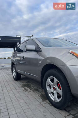 Позашляховик / Кросовер Nissan Rogue 2010 в Одесі