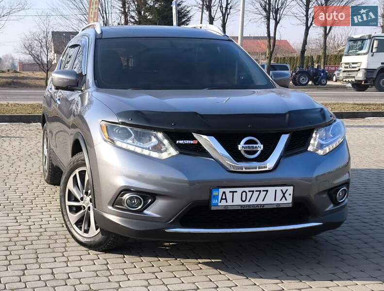 Внедорожник / Кроссовер Nissan Rogue 2016 в Ивано-Франковске