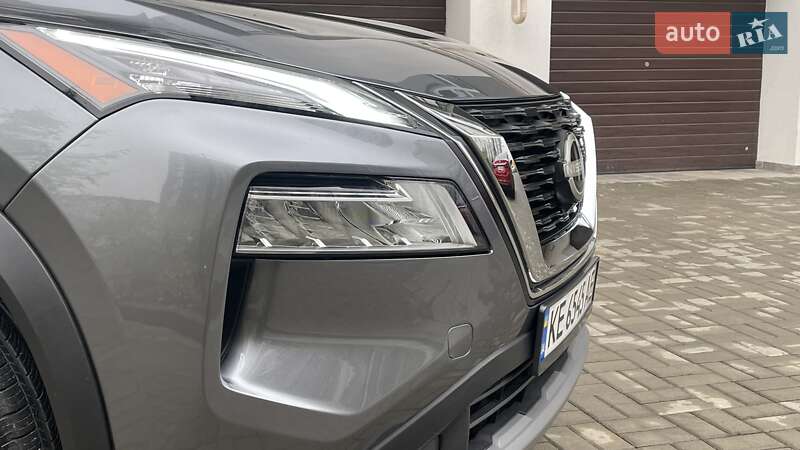 Внедорожник / Кроссовер Nissan Rogue 2023 в Днепре