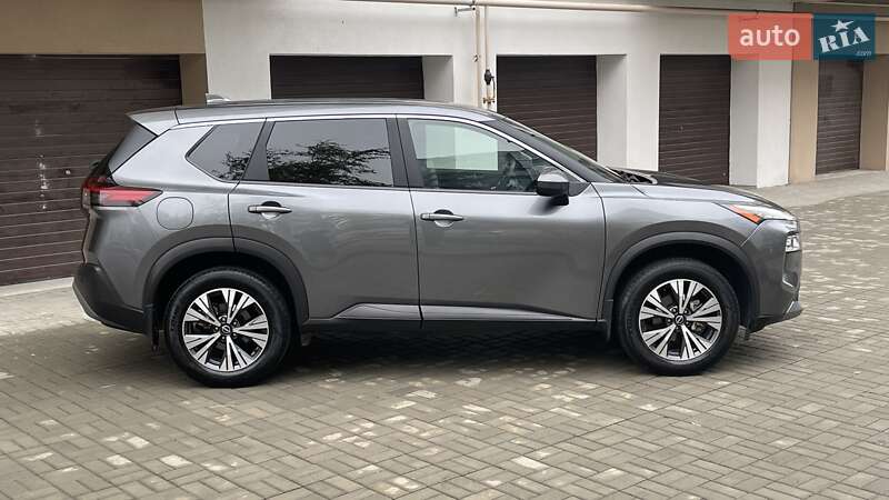 Внедорожник / Кроссовер Nissan Rogue 2023 в Днепре