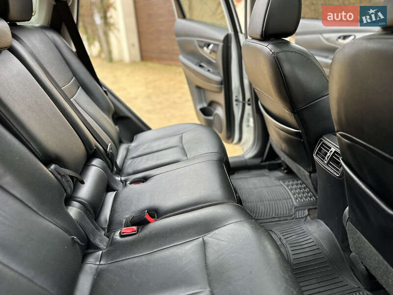 Внедорожник / Кроссовер Nissan Rogue 2016 в Одессе фото 43 Внедорожник / Кроссовер Nissan Rogue 2016 в Одессе