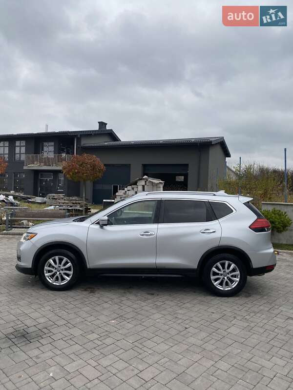 Внедорожник / Кроссовер Nissan Rogue 2017 в Львове фото 4 Внедорожник / Кроссовер Nissan Rogue 2017 в Львове