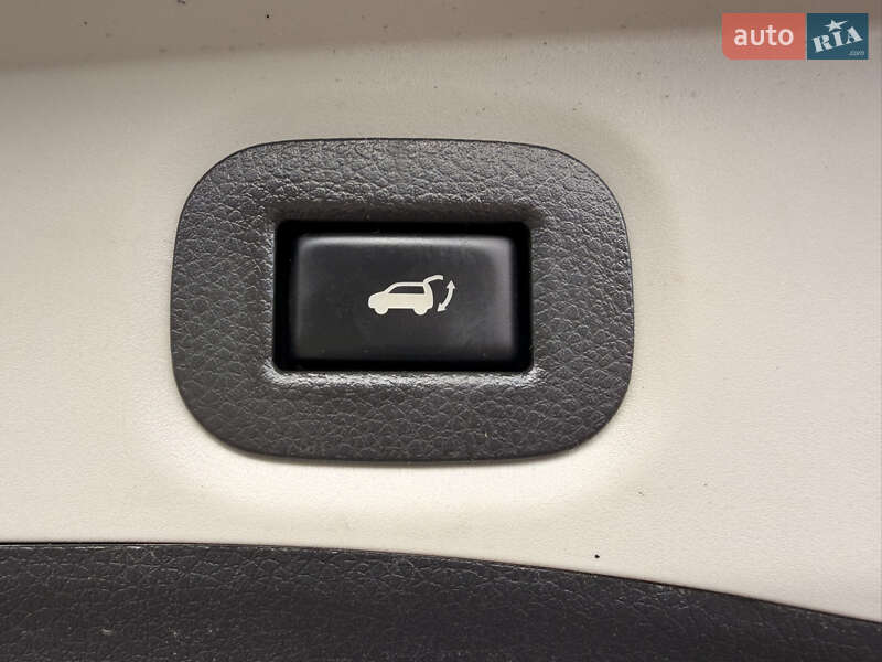 Внедорожник / Кроссовер Nissan Rogue 2019 в Ровно