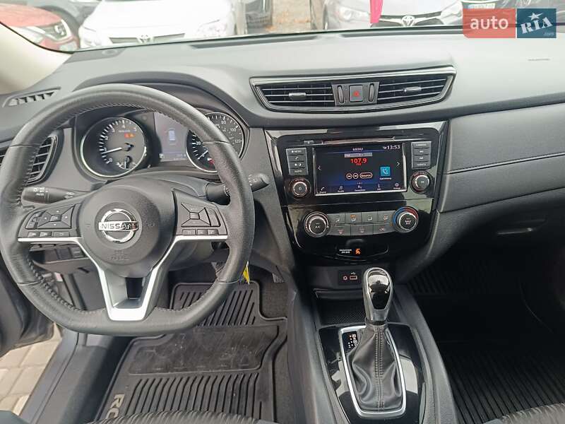 Внедорожник / Кроссовер Nissan Rogue 2019 в Одессе