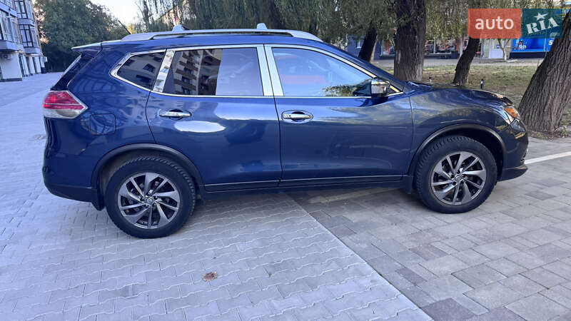 Внедорожник / Кроссовер Nissan Rogue 2016 в Ивано-Франковске