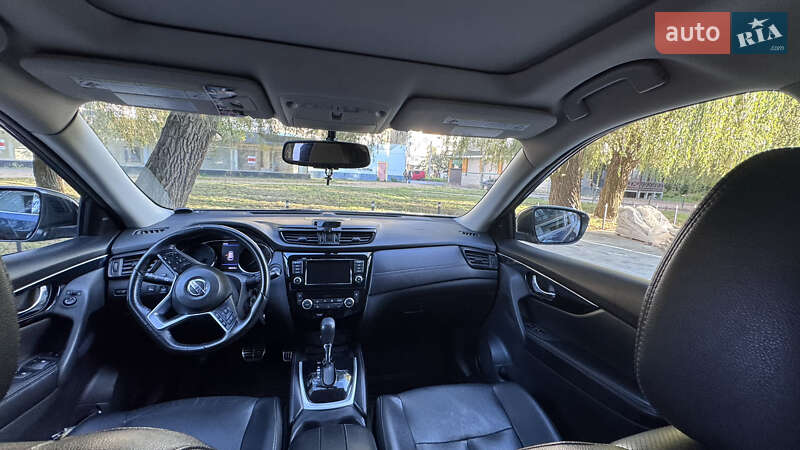 Внедорожник / Кроссовер Nissan Rogue 2016 в Ивано-Франковске