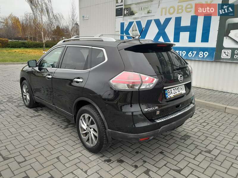 Позашляховик / Кросовер Nissan Rogue 2014 в Кременчуці