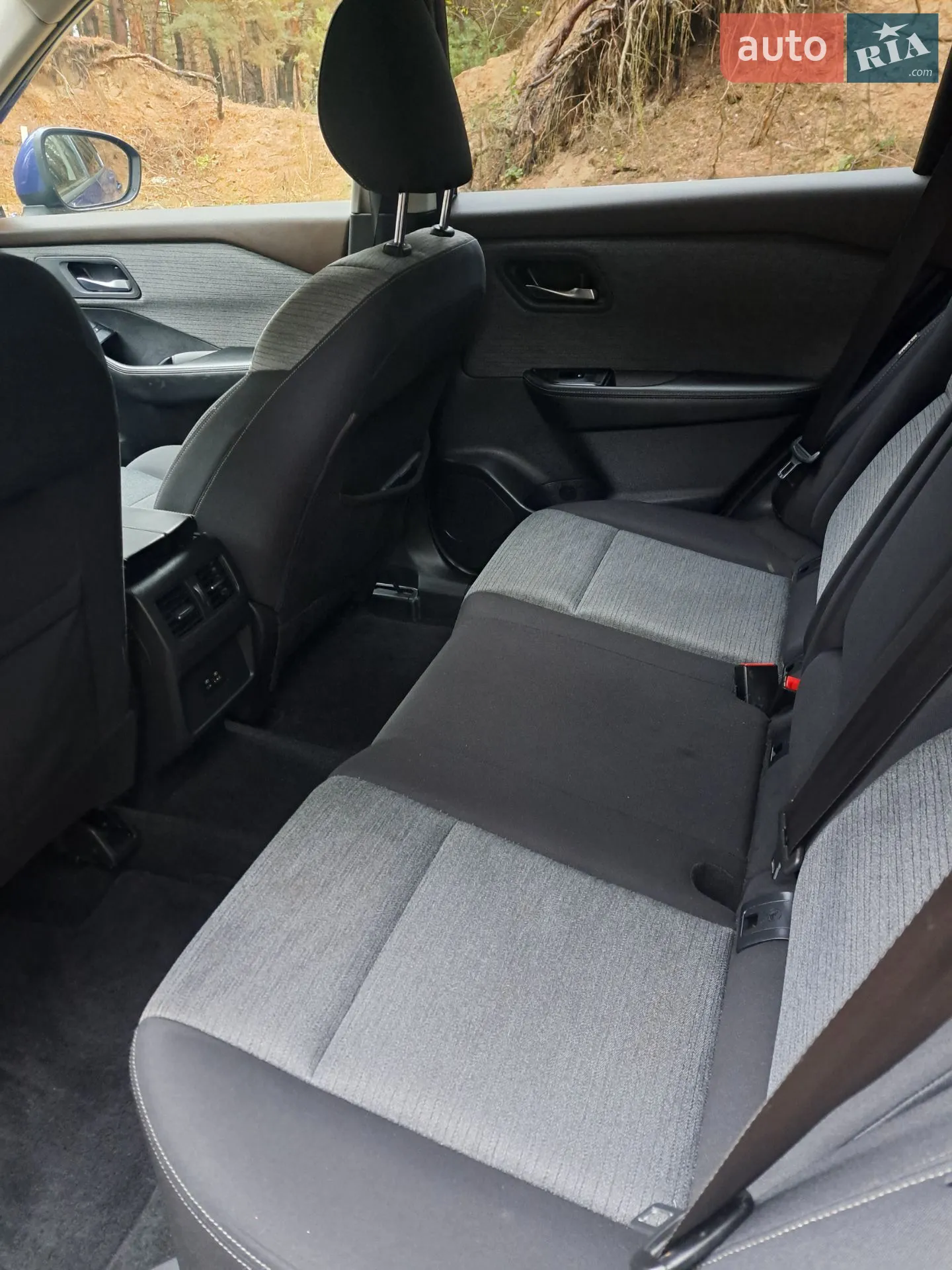 2021 Nissan Rogue - мініатюра 11