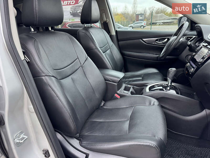 Внедорожник / Кроссовер Nissan Rogue 2015 в Киеве