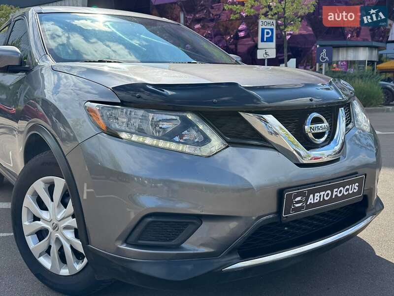 Внедорожник / Кроссовер Nissan Rogue 2016 в Киеве