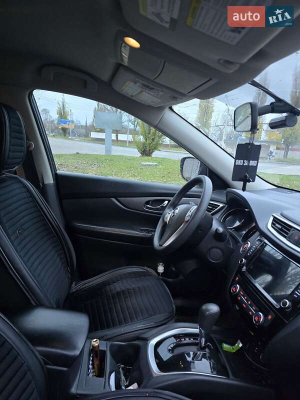 Внедорожник / Кроссовер Nissan Rogue 2015 в Кременчуге