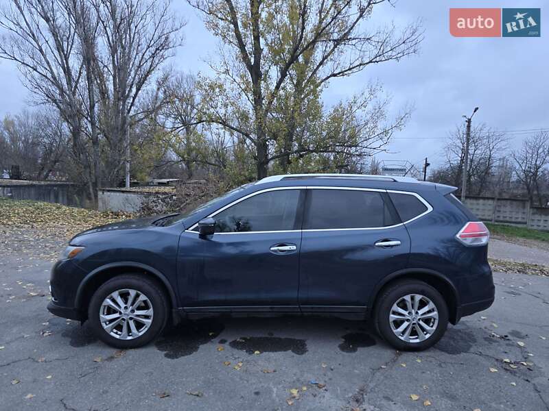 Внедорожник / Кроссовер Nissan Rogue 2015 в Кременчуге