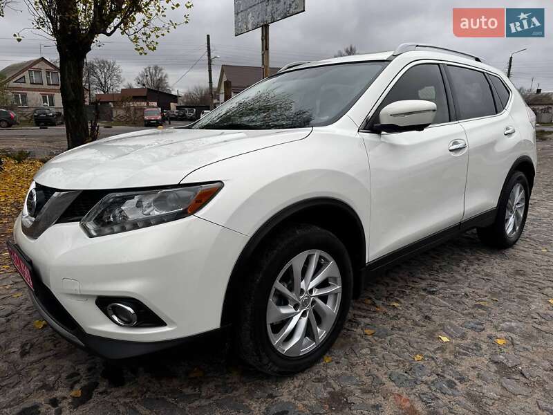 Внедорожник / Кроссовер Nissan Rogue 2015 в Ахтырке