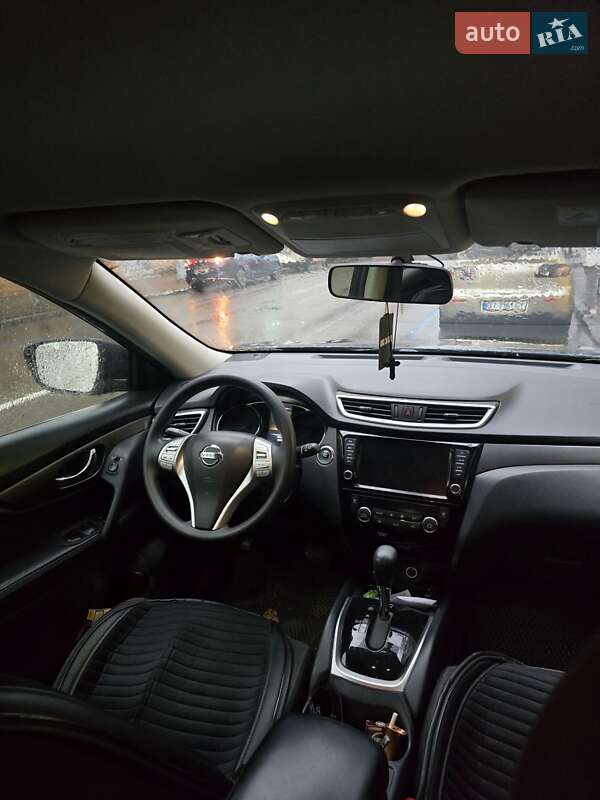 Внедорожник / Кроссовер Nissan Rogue 2015 в Кременчуге