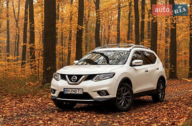 Позашляховик / Кросовер Nissan Rogue 2016 в Одесі