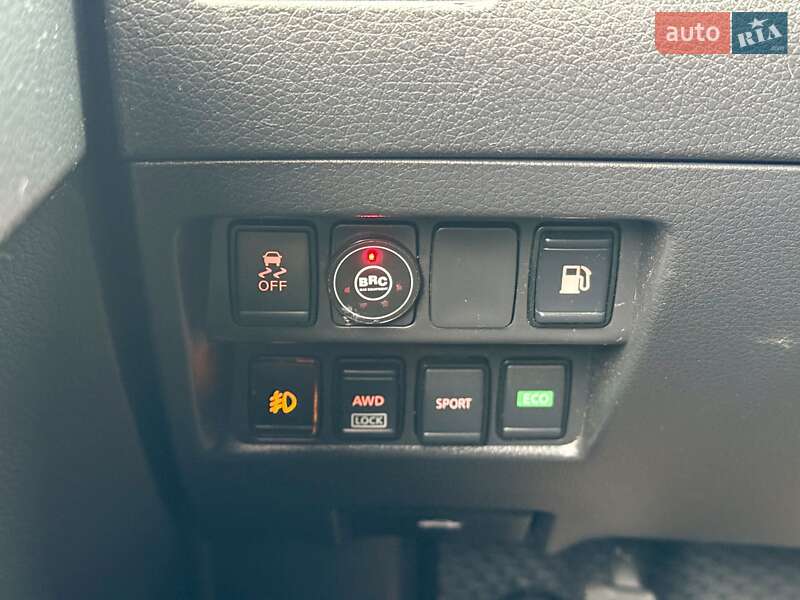 Внедорожник / Кроссовер Nissan Rogue 2018 в Харькове