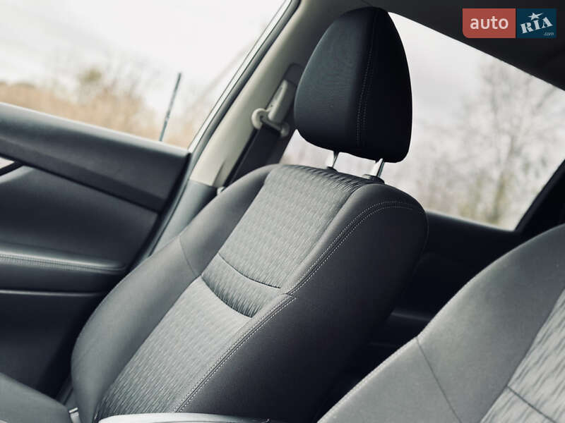 Позашляховик / Кросовер Nissan Rogue 2019 в Кременчуці