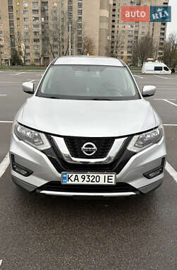 Позашляховик / Кросовер Nissan Rogue 2016 в Києві