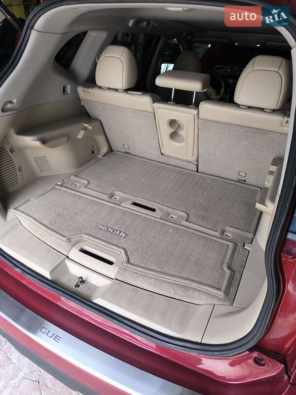 Позашляховик / Кросовер Nissan Rogue 2015 в Кременчуці