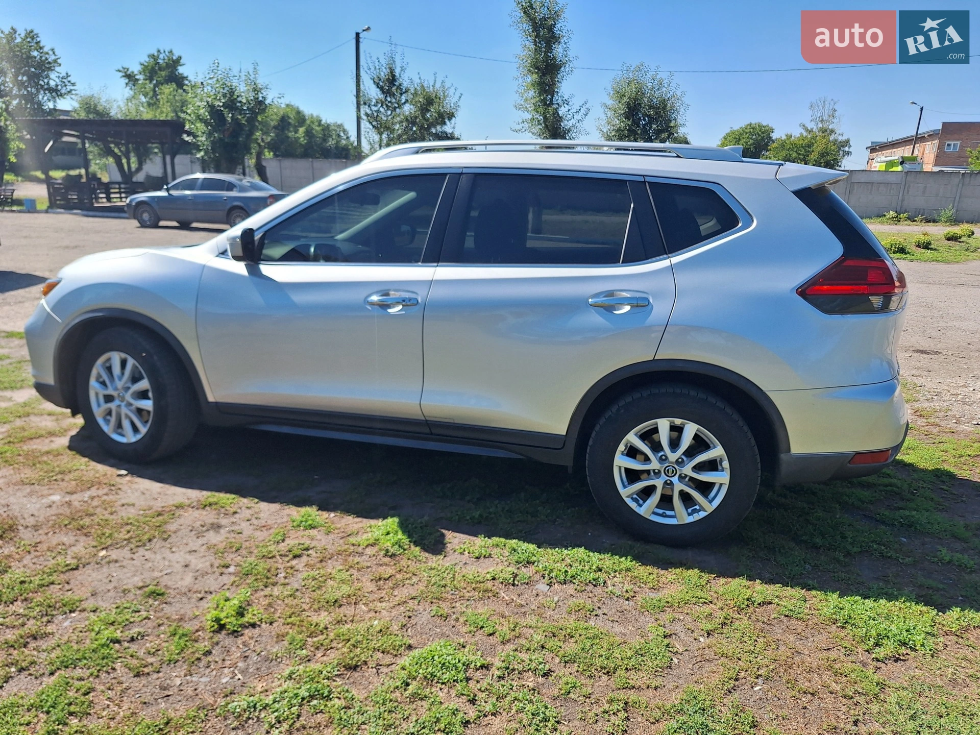 2017 Nissan Rogue - мініатюра 3