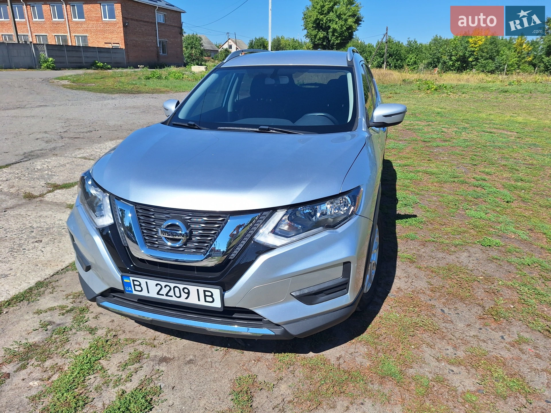 2017 Nissan Rogue - фото 1