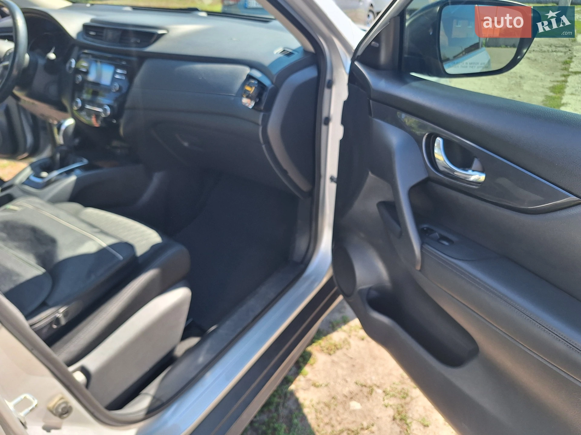 2017 Nissan Rogue - мініатюра 18