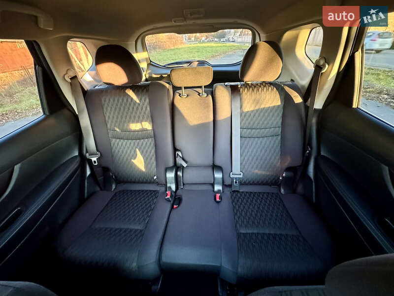 Внедорожник / Кроссовер Nissan Rogue 2018 в Ровно фото 18 Внедорожник / Кроссовер Nissan Rogue 2018 в Ровно