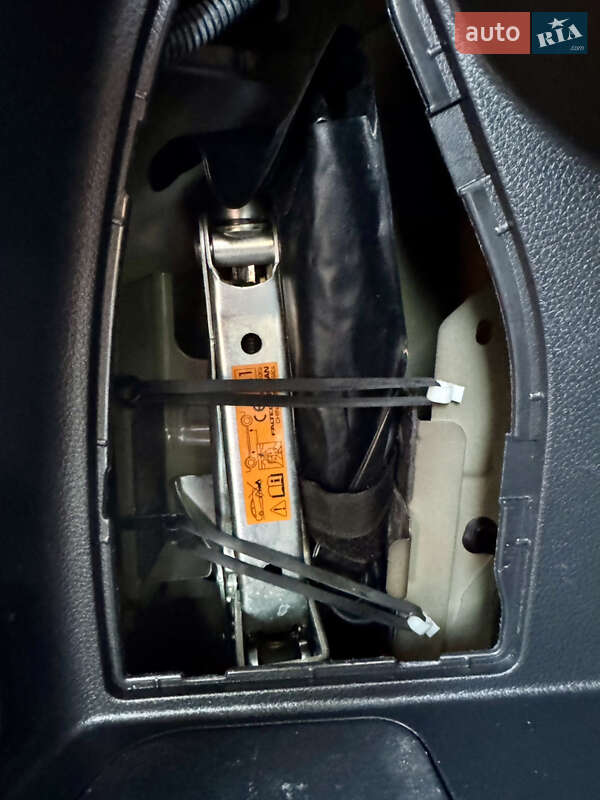 Внедорожник / Кроссовер Nissan Rogue 2018 в Ровно фото 26 Внедорожник / Кроссовер Nissan Rogue 2018 в Ровно