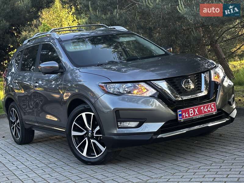 Внедорожник / Кроссовер Nissan Rogue 2019 в Дрогобыче