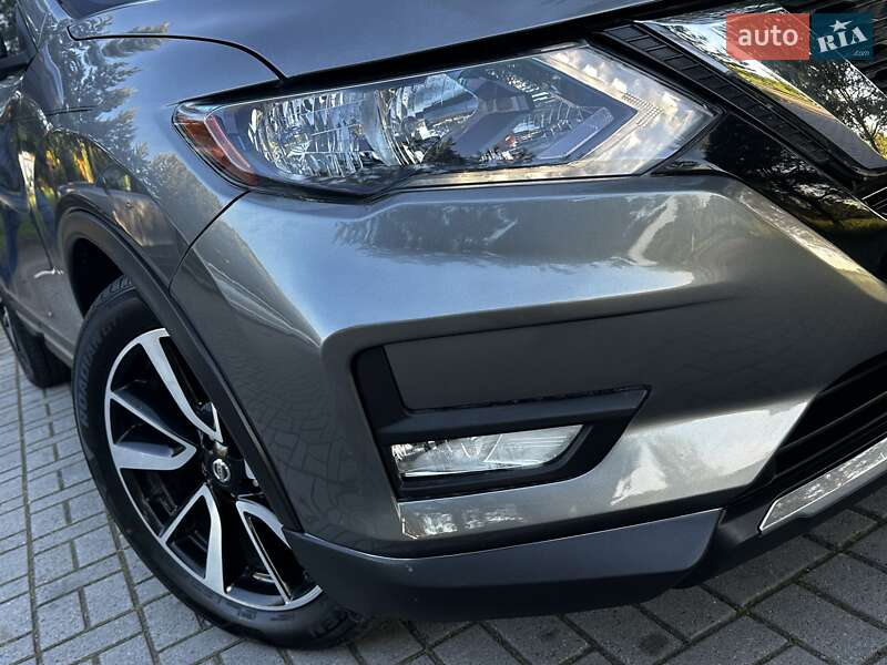 Внедорожник / Кроссовер Nissan Rogue 2019 в Дрогобыче