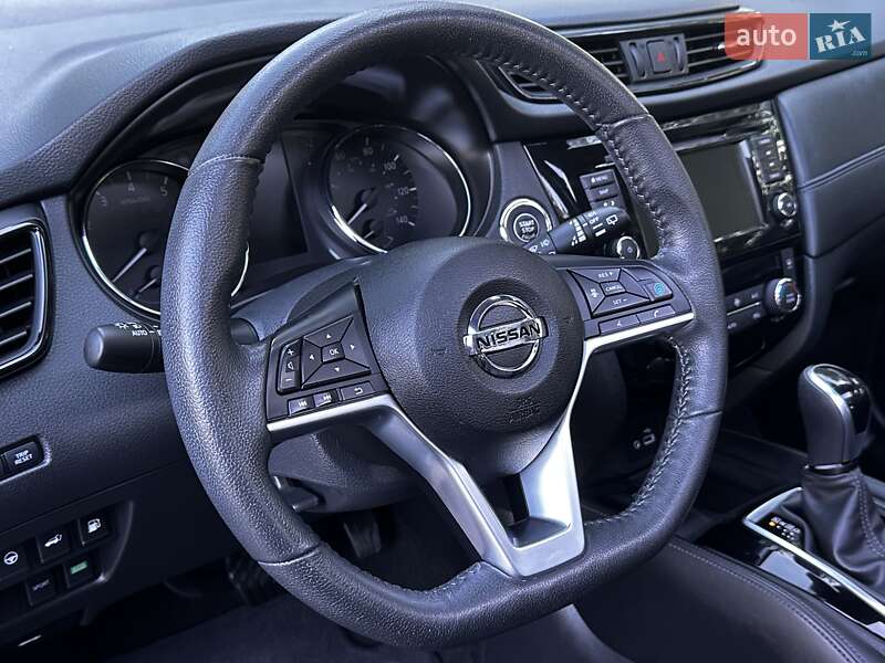 Внедорожник / Кроссовер Nissan Rogue 2019 в Дрогобыче