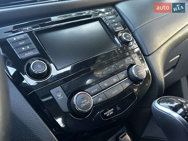 Внедорожник / Кроссовер Nissan Rogue 2019 в Дрогобыче