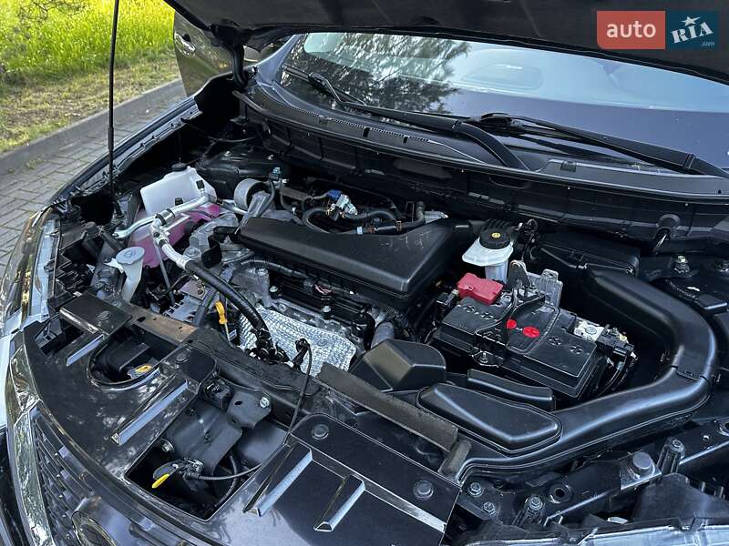 Внедорожник / Кроссовер Nissan Rogue 2019 в Дрогобыче