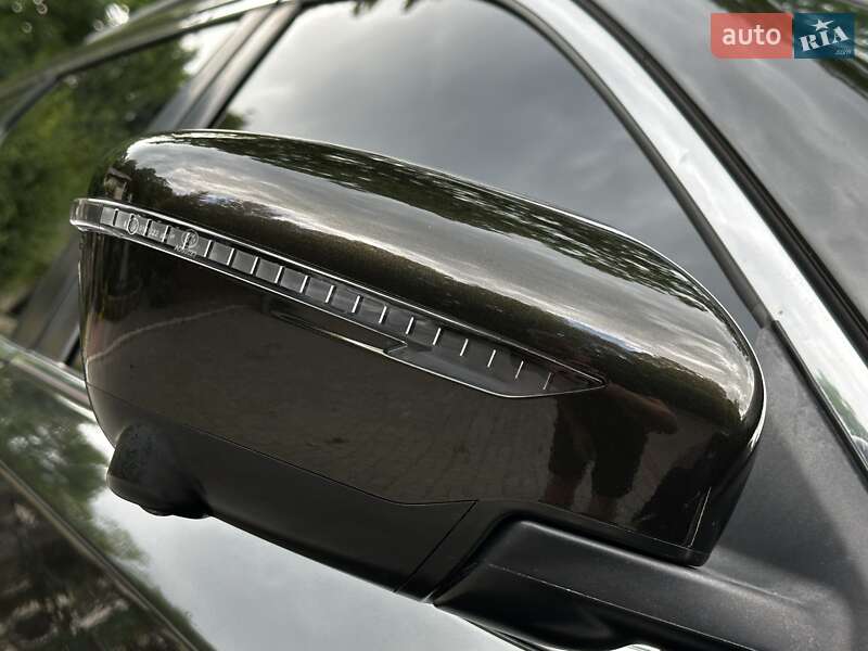 Внедорожник / Кроссовер Nissan Rogue 2015 в Дрогобыче