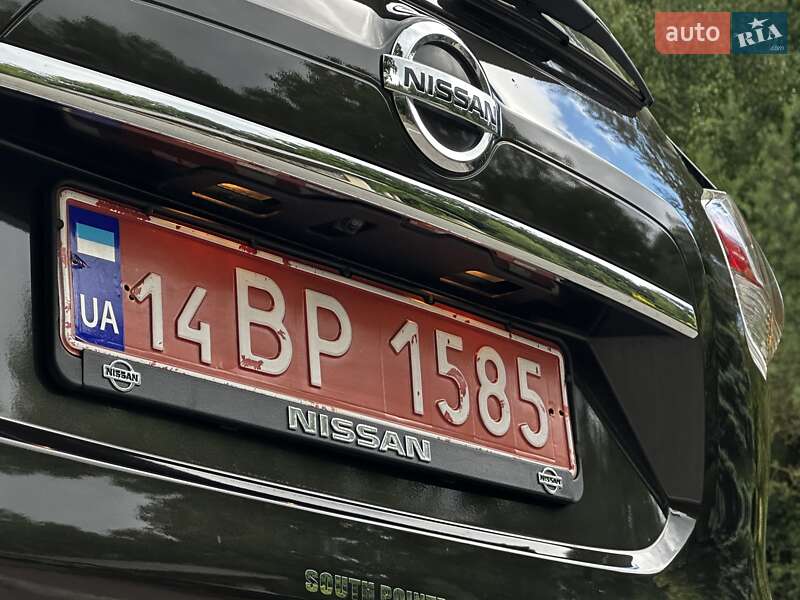 Внедорожник / Кроссовер Nissan Rogue 2015 в Дрогобыче