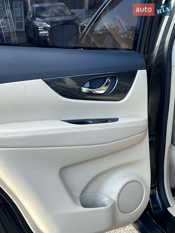 Позашляховик / Кросовер Nissan Rogue 2014 в Одесі