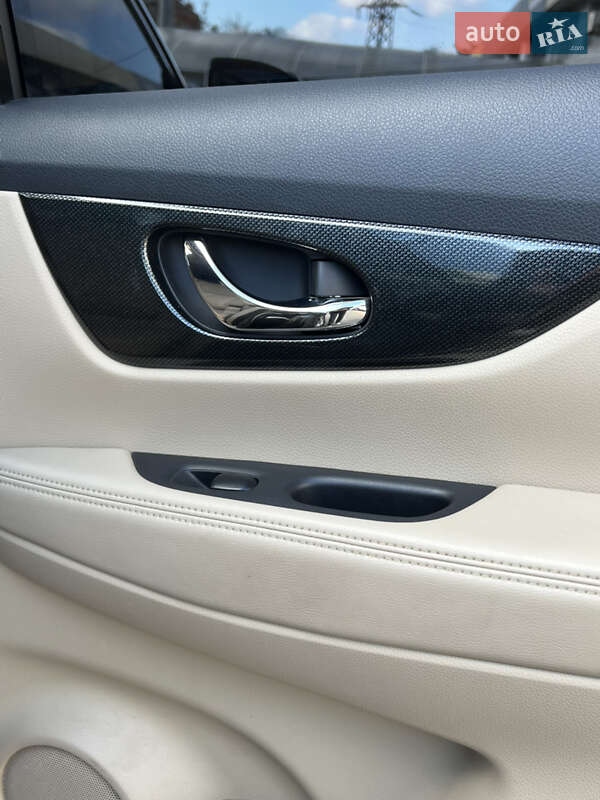 Позашляховик / Кросовер Nissan Rogue 2014 в Одесі