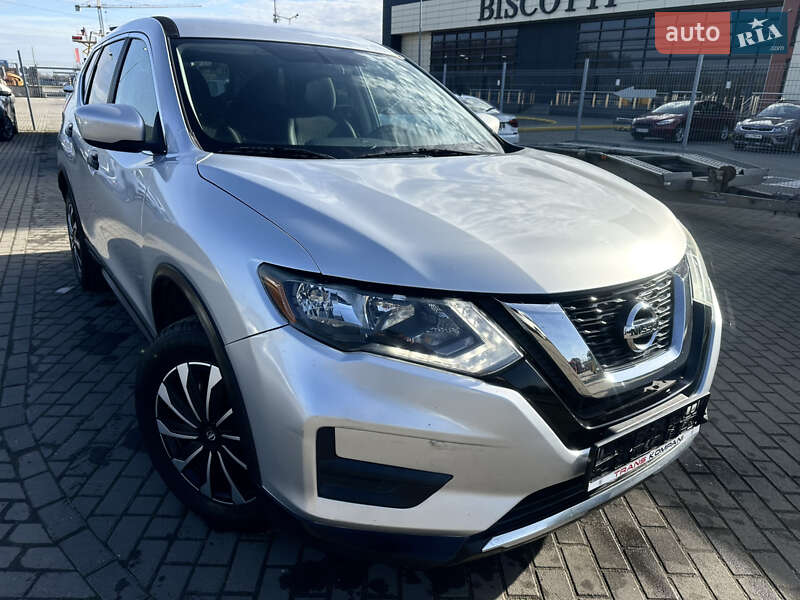 Позашляховик / Кросовер Nissan Rogue 2017 в Львові фото 4 Позашляховик / Кросовер Nissan Rogue 2017 в Львові