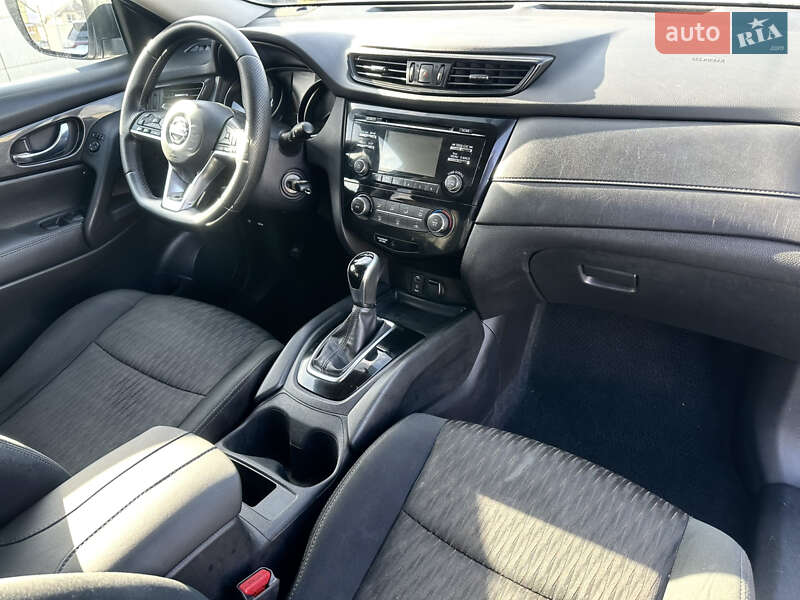 Позашляховик / Кросовер Nissan Rogue 2017 в Львові фото 16 Позашляховик / Кросовер Nissan Rogue 2017 в Львові
