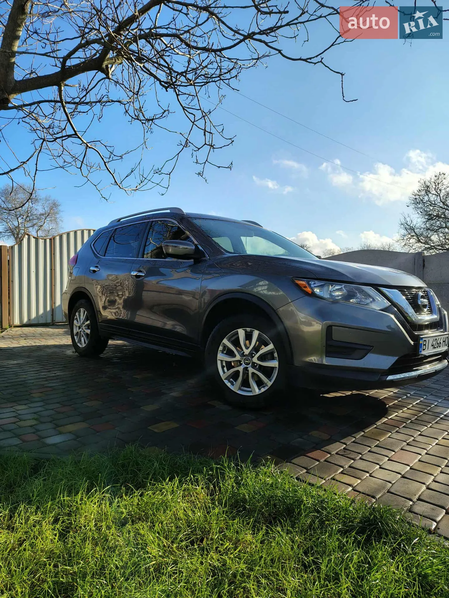 2016 Nissan Rogue - мініатюра 2