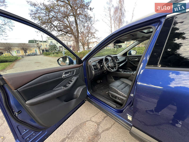 Внедорожник / Кроссовер Nissan Rogue 2021 в Белой Церкви