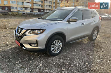 Внедорожник / Кроссовер Nissan Rogue 2018 в Киеве